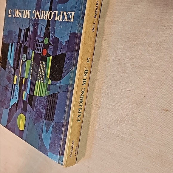 Exploring music 5 vintage book - Picture 3 of 9